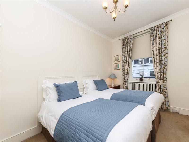 Apartamento 10 Curzon Street By Mansley Londres Exterior foto