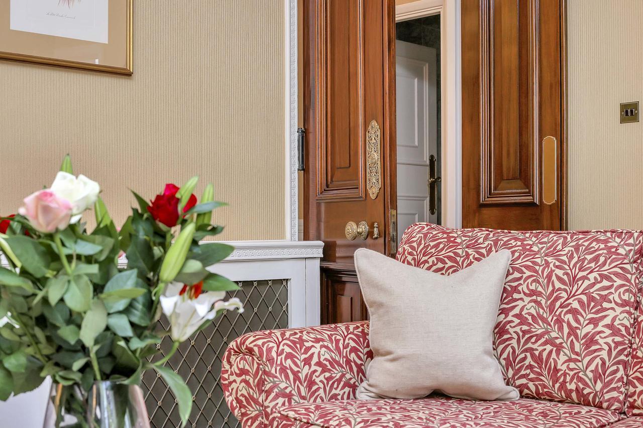 Apartamento 10 Curzon Street By Mansley Londres Exterior foto